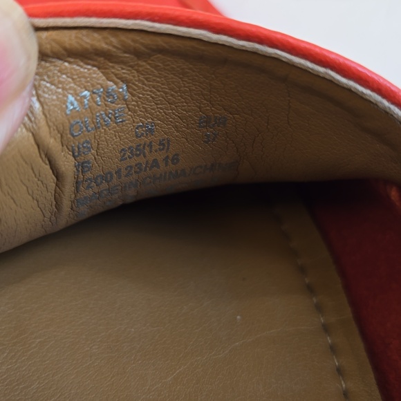 Coach Women's Olive Loafers in Red Pebble Grain Leather Round Toes Size 7B - Picture 9 of 14